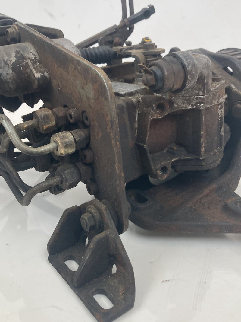 1980 Volvo 244 - Injector Pump PN: 0460406033 146 072130107