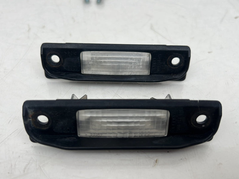 1996-2003 Audi S8 D2 A8 Rear License Plate Light Lamp Assembly Pair OEM #6460EM