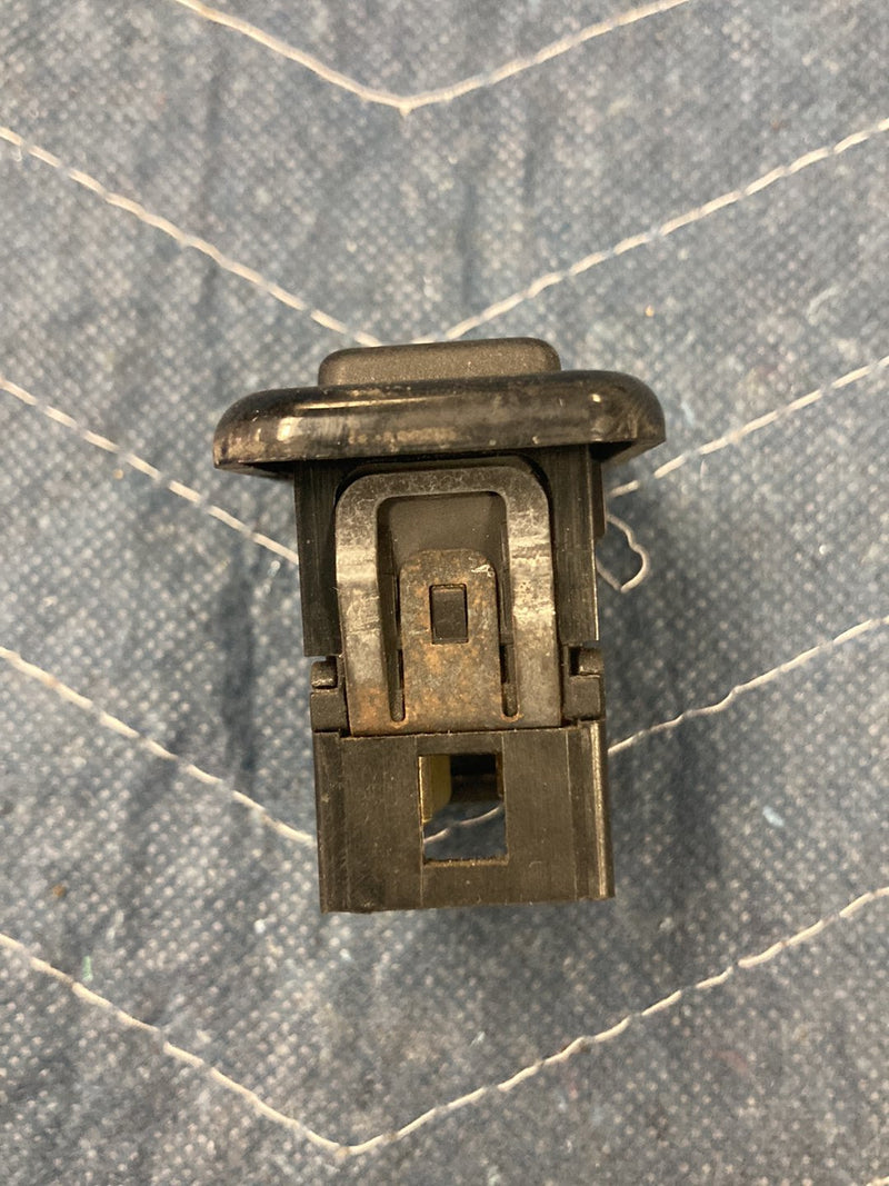 1992-1995 Volvo 940 945 740 Rear Passenger Right Door Window Switch OEM #6409EM