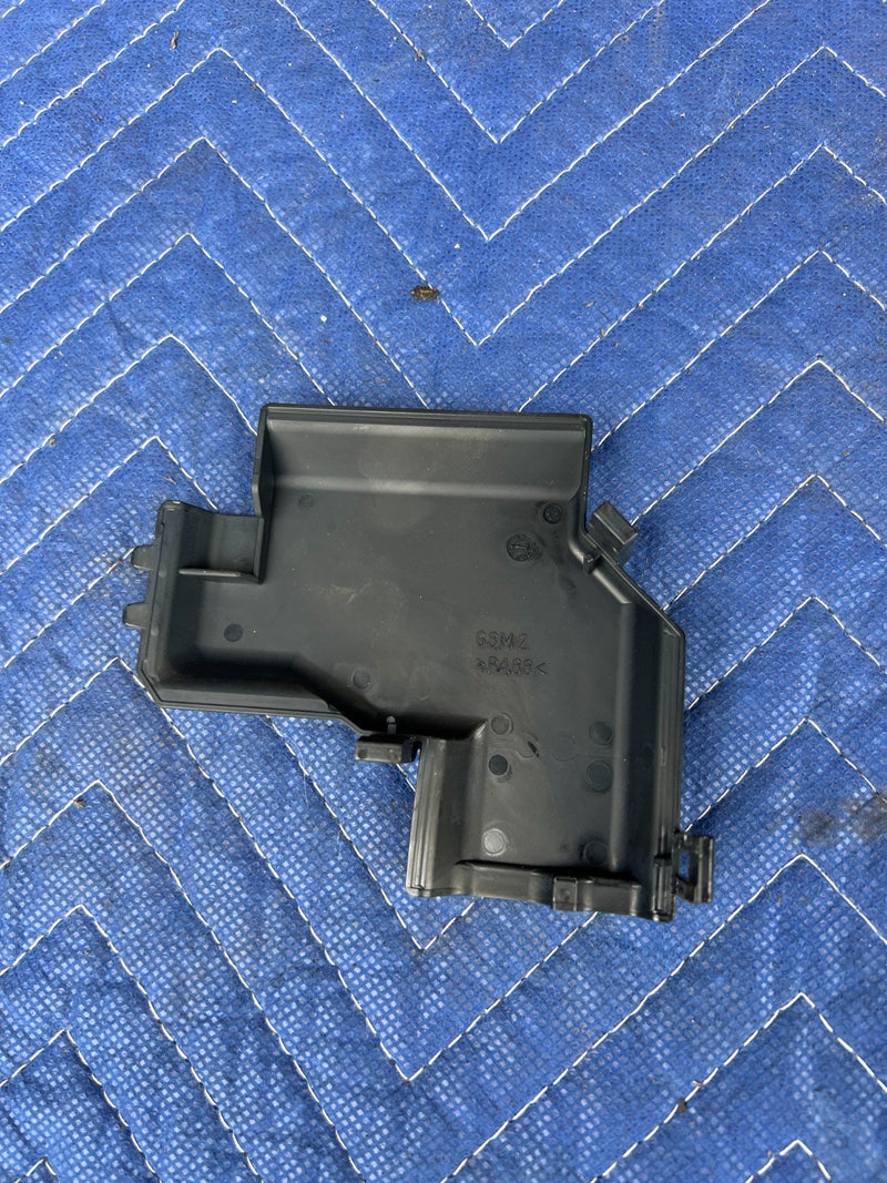 2005-2011 Audi A6 Front Engine Control Fuse Box Housing Cover OEM #3401EM