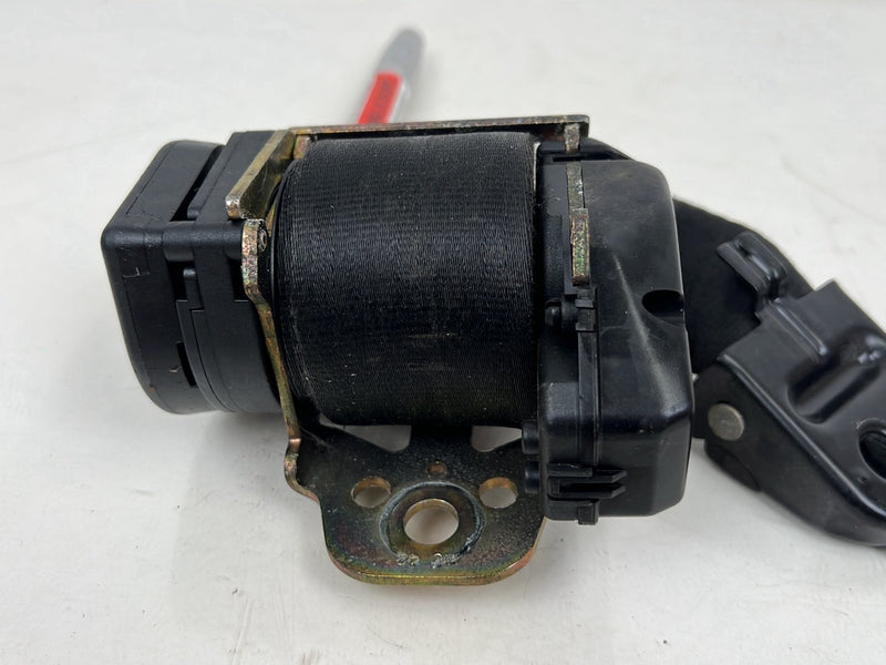 1990-1992 Volvo 740 745 940 Front Passenger Right Seat Belt Retractor w/ Bolts OEM #5836EM