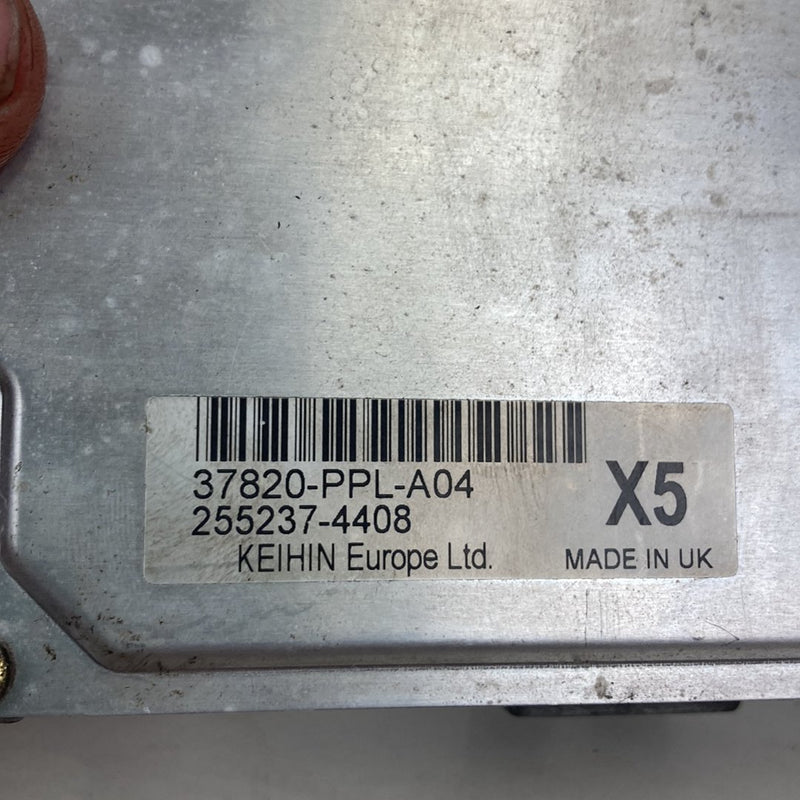 2002-2004 Honda CR-V RD2 Engine Control Module ECU OEM #5085M