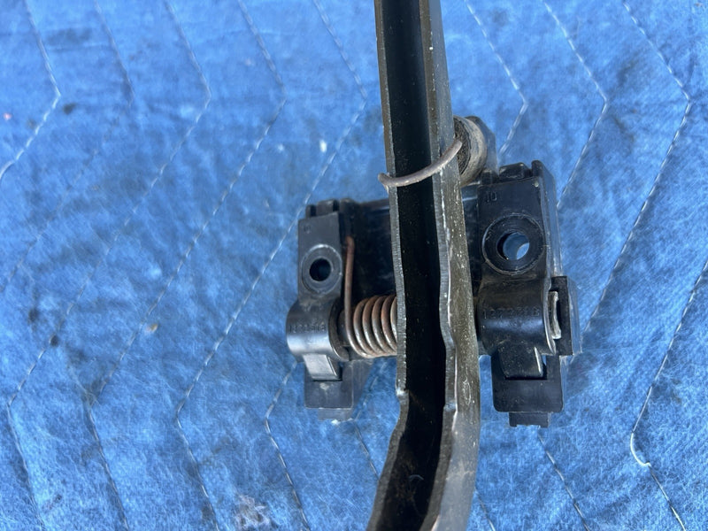 1986-1993 Volvo 240 244 245 Gas Pedal Assembly w/Cover & Vacuum Valve OEM #5051E