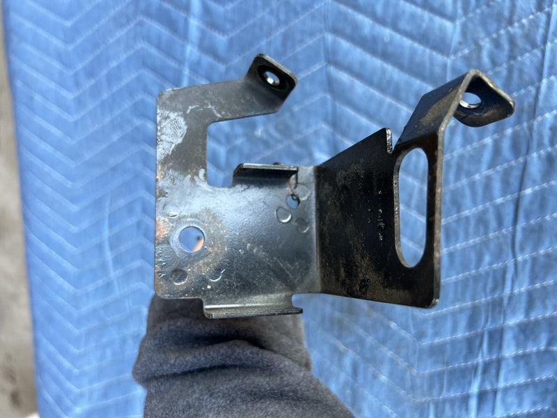 1998-2003 Jaguar XJR XJ8 X308 Engine Bay Support Bracket OEM #4807E