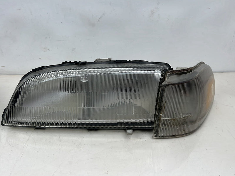 1998-2000 Volvo V70 S70 Front Left Right Headlight Lamp Pair OEM