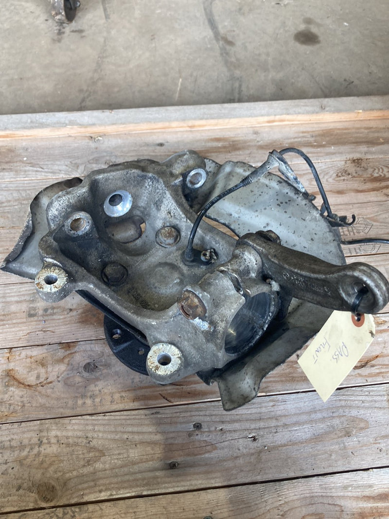 2003-2007 BMW 545i E60 Hub Front Right Arm RH 6760954 OEM #4984M