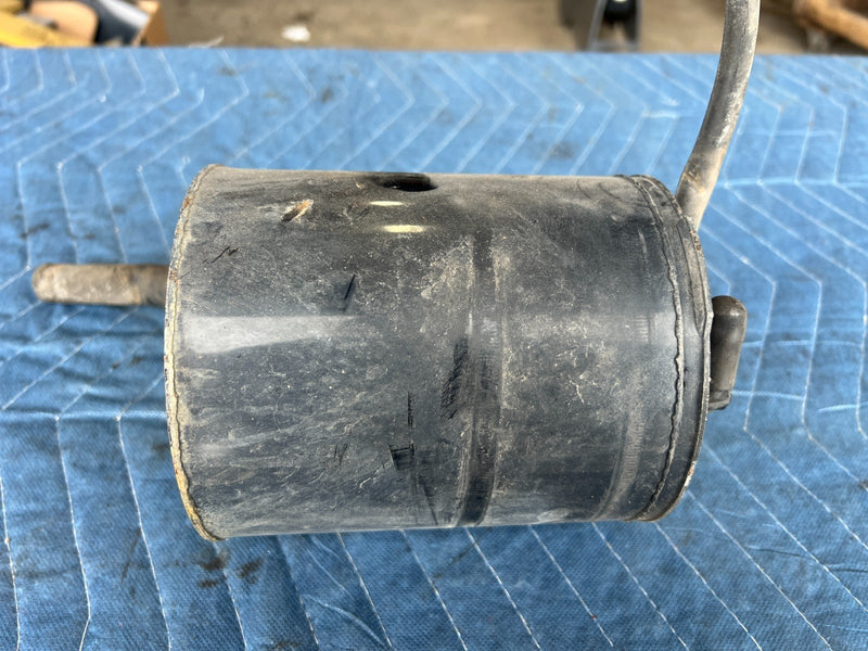 1989-1995 Volvo 740 940 Sedan Fuel Vapor Charcoal Canister 17056292AM OE #3698EM