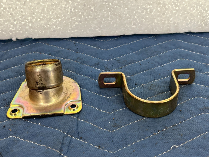 1984-1989 Volvo 740 760 Steering Column Support Bracket to Firewall OEM #2621EM