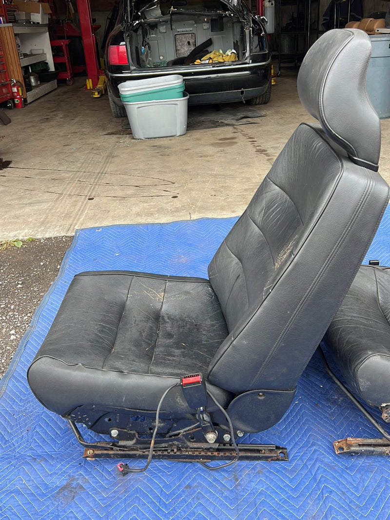 1990-1992 Volvo 740 745 940 Front Left Right Seat Pair Black Leather OEM #5998EM