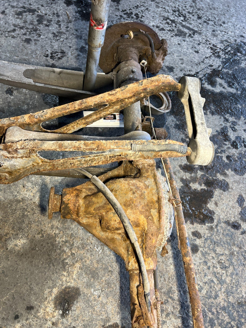 1992-1995 Volvo 940 740 Complete Rear Axle Differential Assembly OEM #3300EM