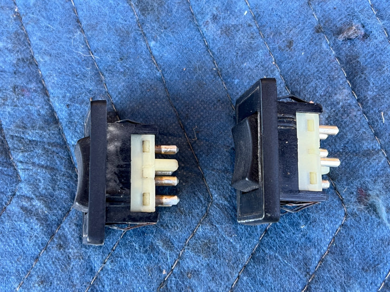 1986-1993 Volvo 240 244 Sedan Rear Left & Right Power Window Switch OEM #4402EM