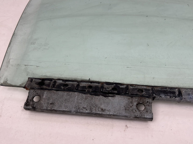 1990-1992 Volvo 740 745 940 Front Passenger Right RH Window Glass OEM #5970EM