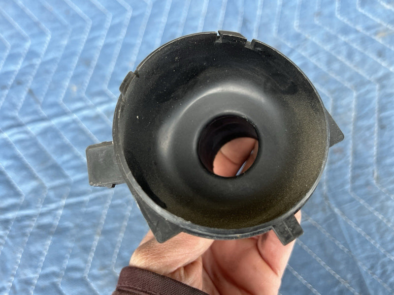 1993-1997 Volvo 850 850R ECU Computer Drying Tube Housing 9128309 OEM #4521E
