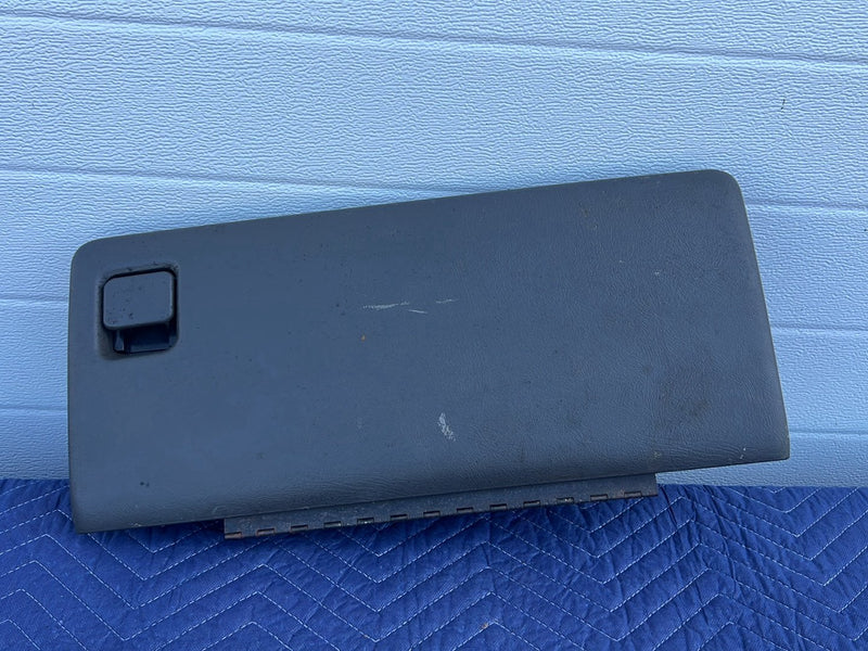 Chevrolet Silverado - Glove Box PN: 15707421