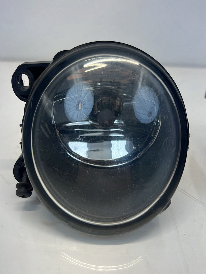 2006 BMW X5 E53 - Fog Light Pair PN: 63176920885