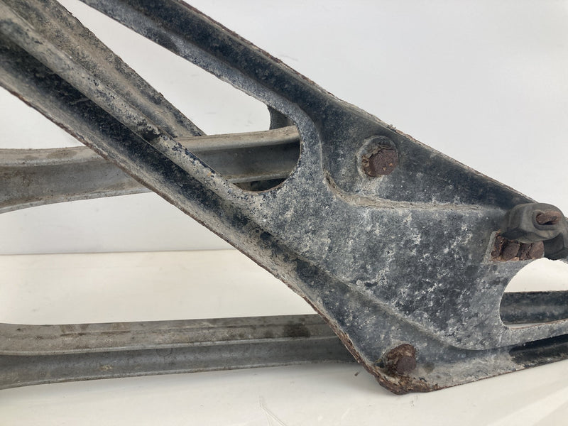 1992 Volvo 940 944 - Axle PN: 1229870 1229871