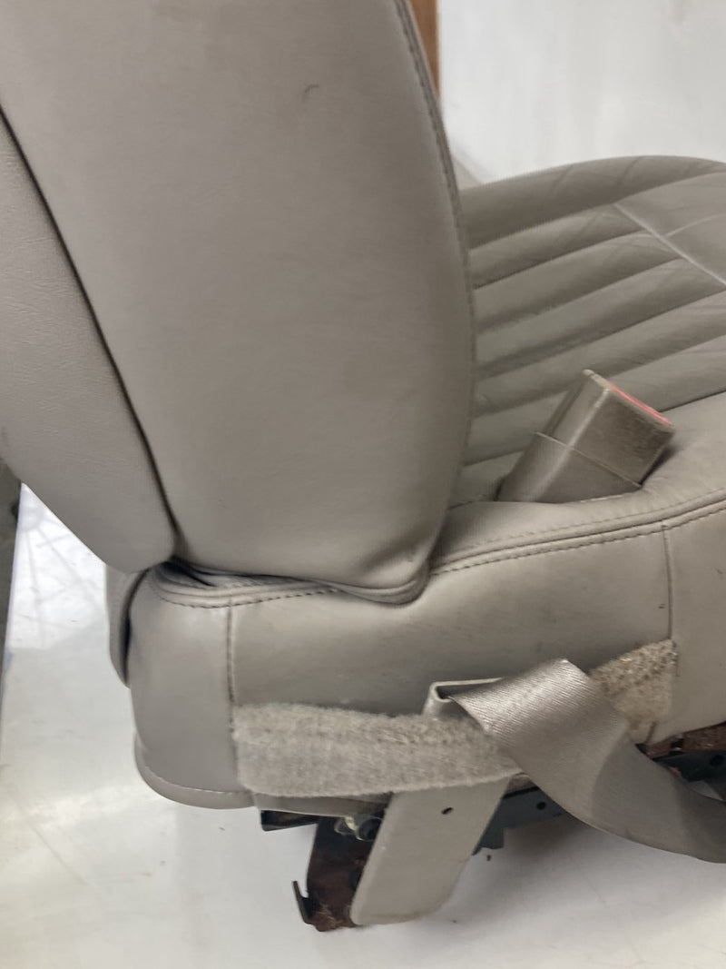 2002-2005 Lincoln Town Car Signature Seat Front Left Drivers Leather OEM #5230M