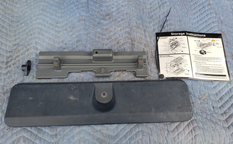 1988-1998 Chevy GMC GM 1500 C/K Emergency Jack Cover & Retainer OEM #1062CN