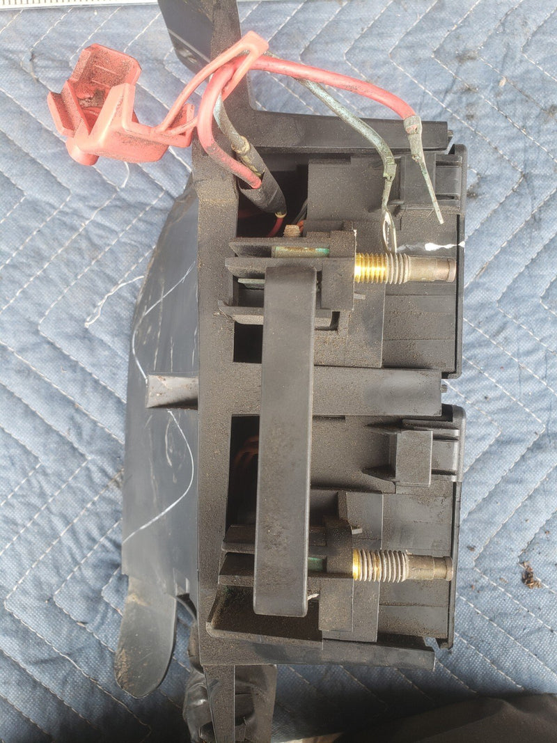 2000-2005 Chevy Impala Main Relay Fuse Box Module 15422998-1 OEM #1923CN