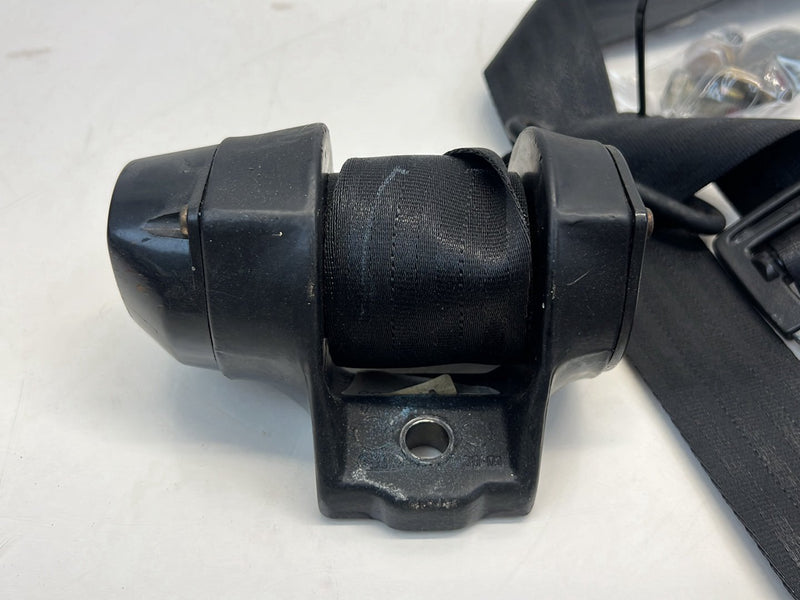 1975-1980 Volvo 244 240 Seat Belt Retractor Assembly Rear Right OEM #5278EM