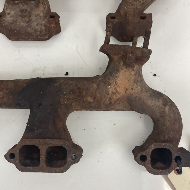 1971-1974 Chevy Camaro Small Block Exhaust Manifolds W/O Air SBC L & R #3558E