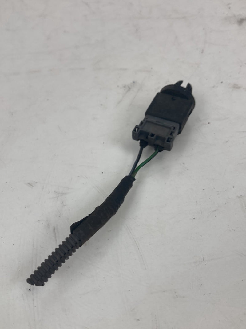 1998-2000 Volvo V70 P80 - Ambient Temp Sensor 1347010-1 #5218M