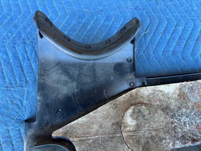 2000-2005 BMW 330xi 325xi E46 Dash Driver Left Knee Bolster Trim OEM #4818EM