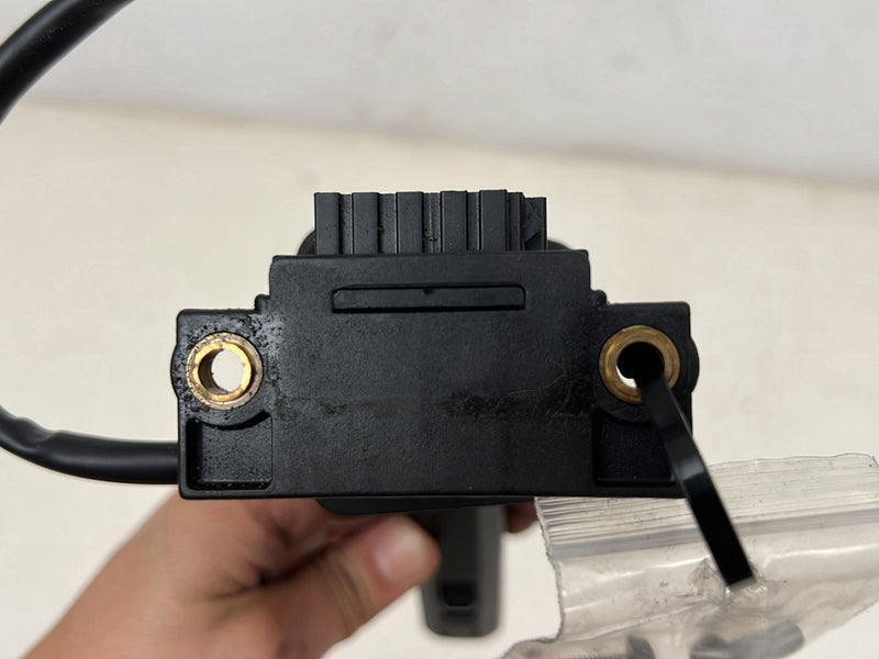 1993-1997 Volvo 850 Steering Column Wiper Stalk Switch 9128367 OEM
