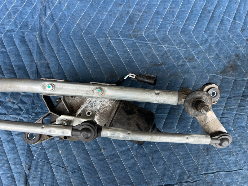 2012-2015 Chevy Cruze Wiper Motor and Transmission & Hardware OEM #2238CN