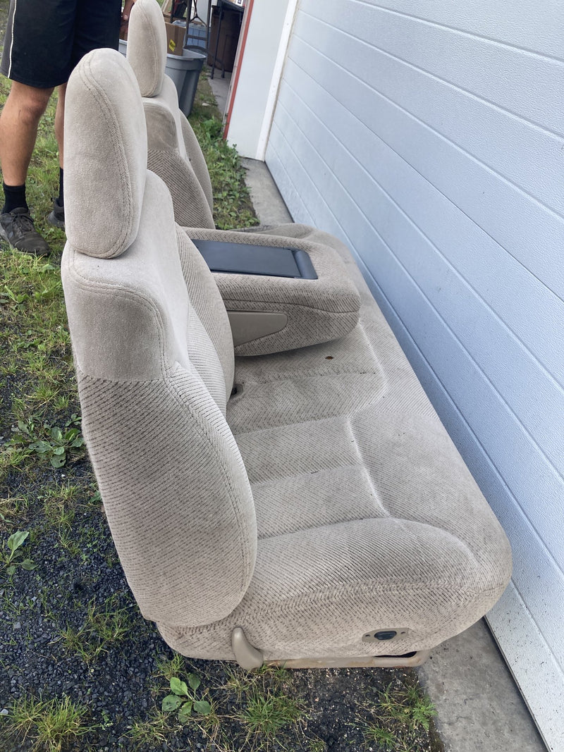 1995-1998 Chevrolet Silverado 2500 GMT400 Front Bench Seat OEM