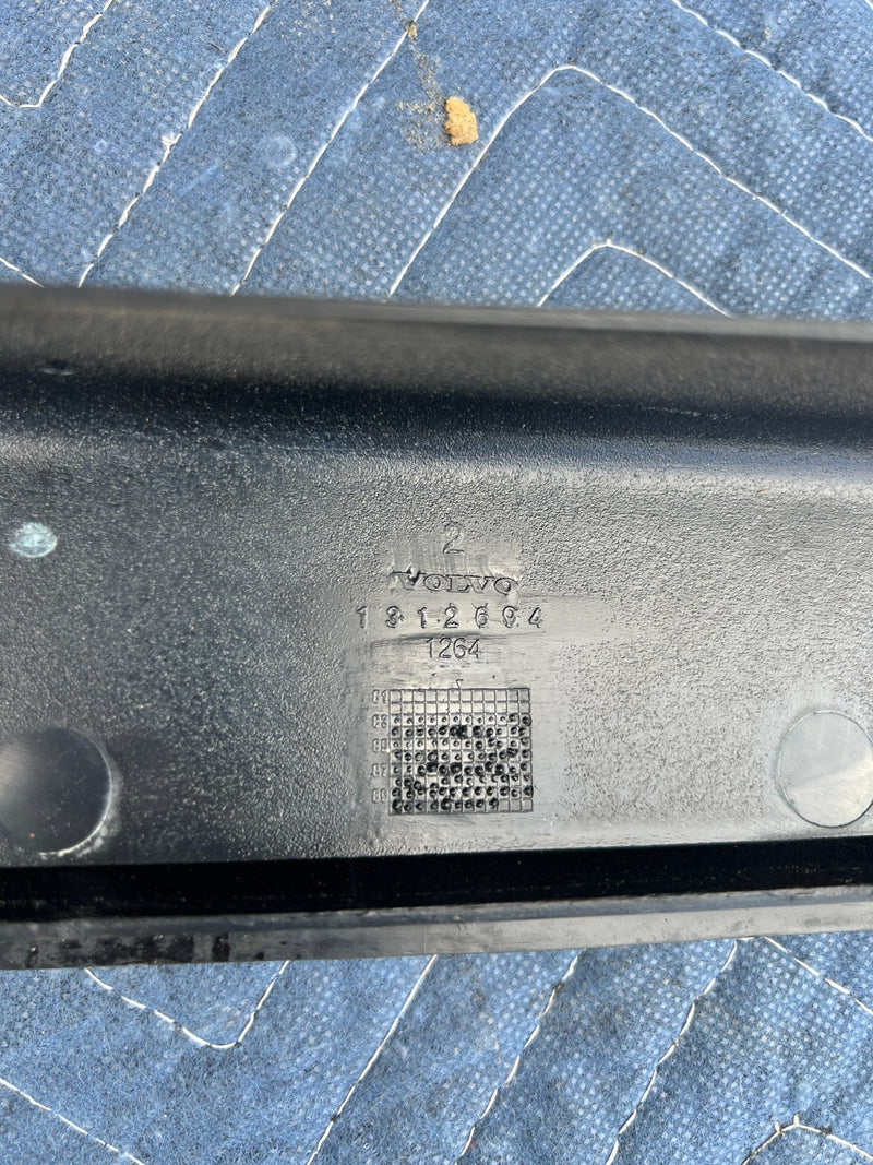 1986-1993 Volvo 240 244 Sedan Trunk Sill Scuff Panel Trim 1312694 OEM #4206EM