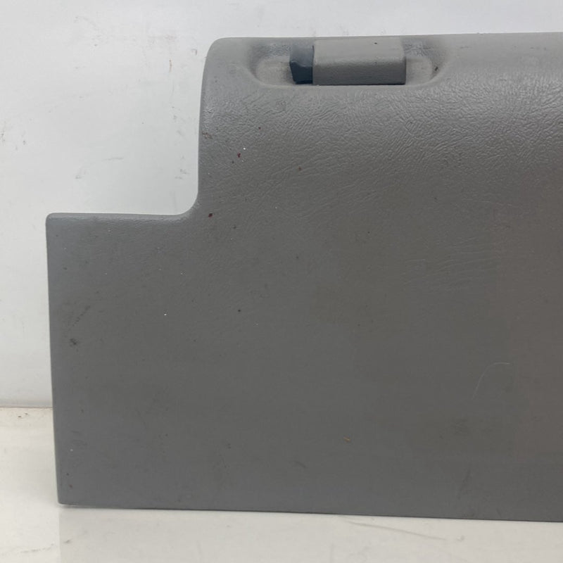 1996 Chevrolet Silverado GMT800 - Glove Box PN: 8145693 15991691