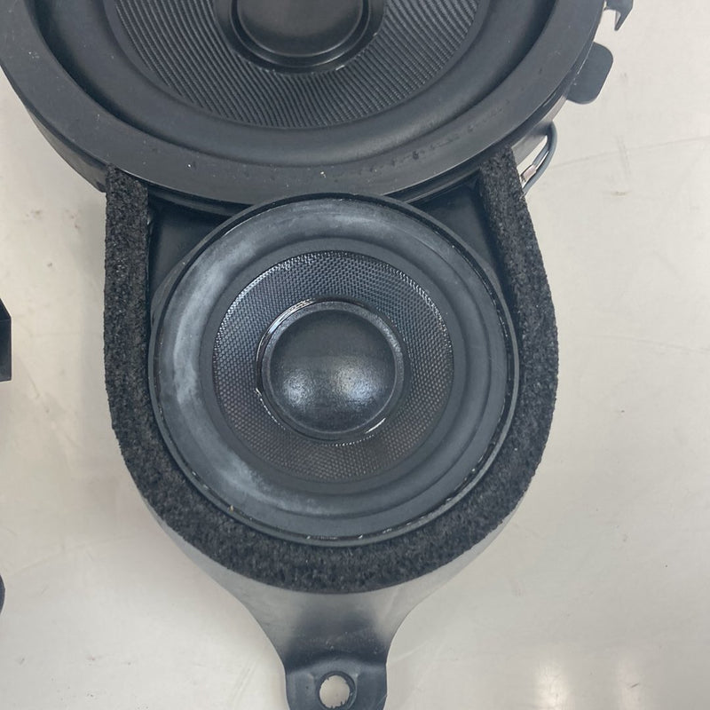2005 Volvo XC90 I 275 Speaker Set LH RH Front Door 30657757 30657756 OEM #4819M