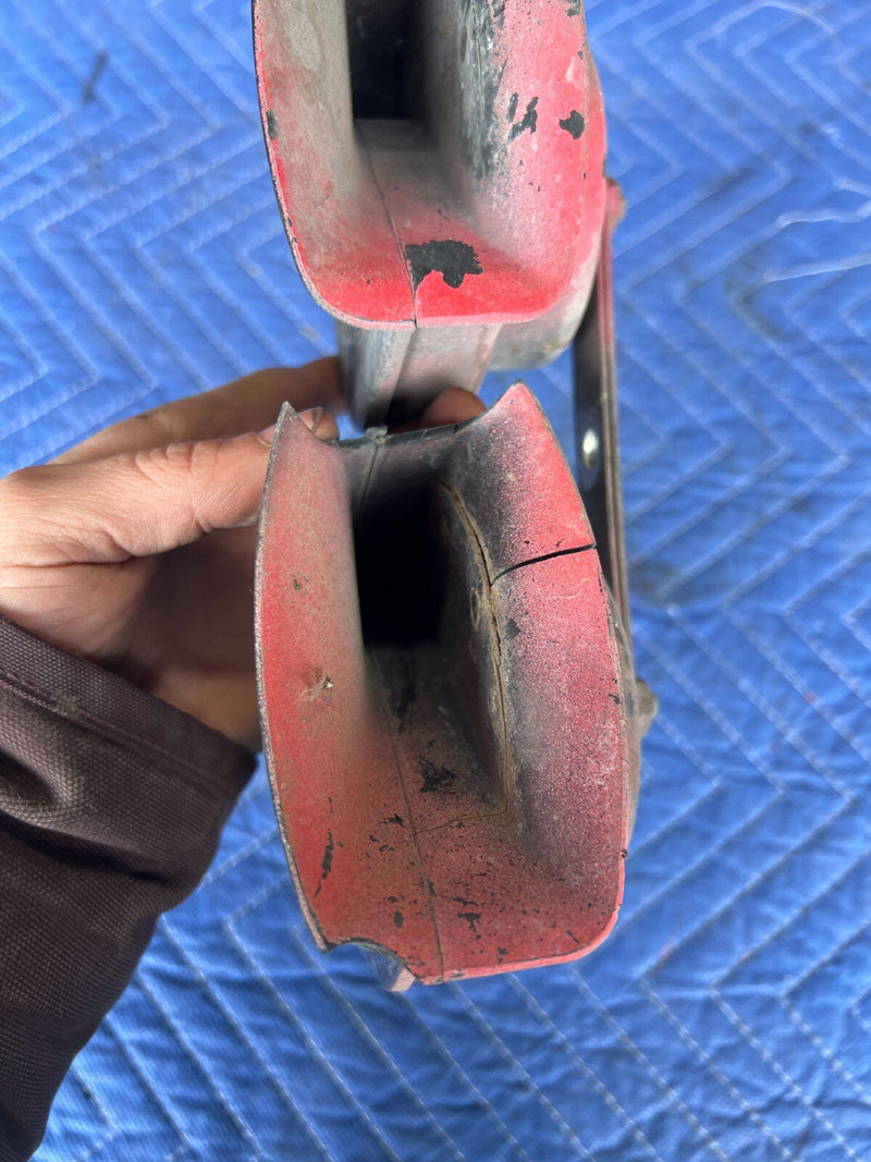 1983-1985 Porsche 944 Mixo Type TR129 High & Low Pitch Horn Pair OEM #1836EM