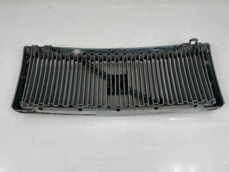 1990-1992 Volvo 740 745 940 Front Chrome Grille Assembly 1358486 OEM #5914EM