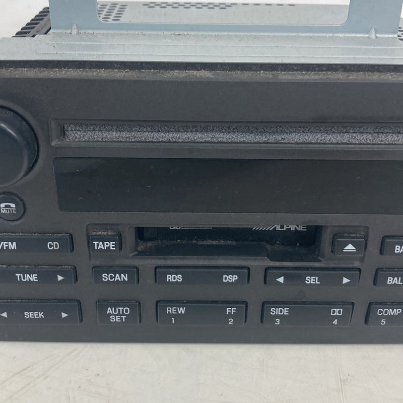 2002-2005 Lincoln Town Car Signature Radio CD Cassette Player OEM #5138M