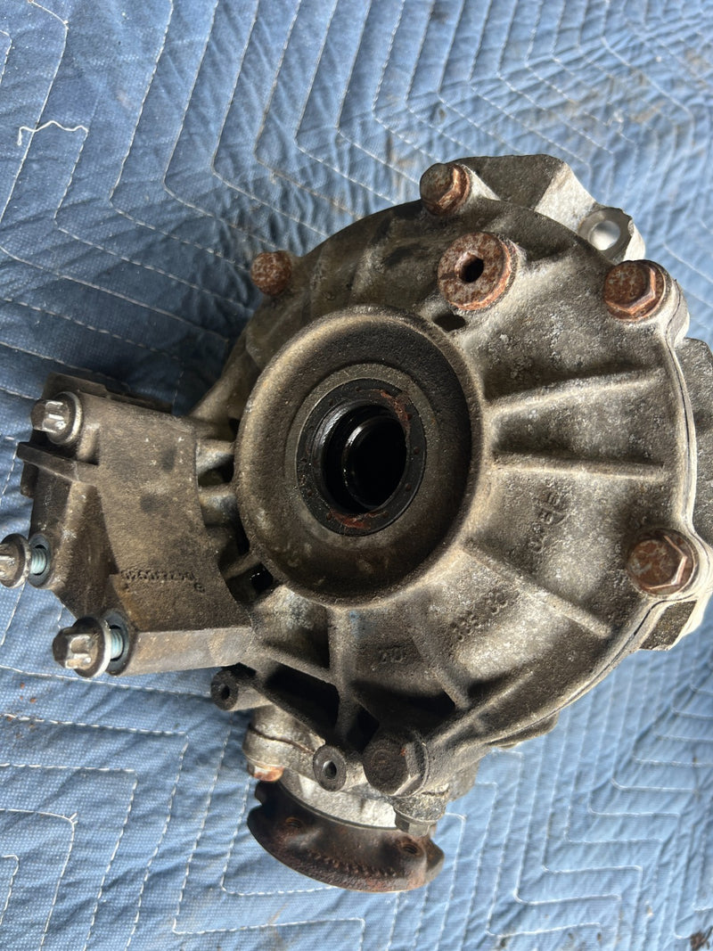 1998-2003 Mercedes W210 E320 Wagon Transfer Case Assembly Angle Gear OEM #4716EM