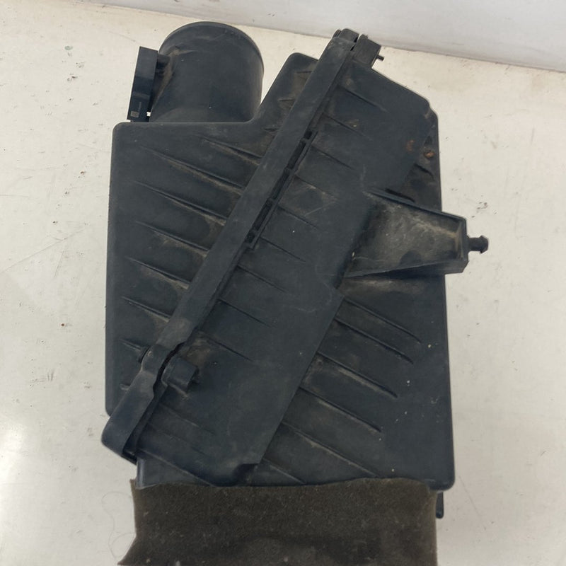 2007-2014 Chevrolet Silverado GMT900 Air Filter Housing Box MAF 1591464 #5337M