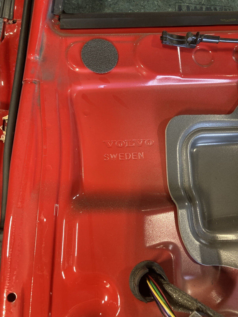 2005 2006 2007 Volvo S60R S60 V70R Rear Passenger Right RH Door Red OEM #1290M
