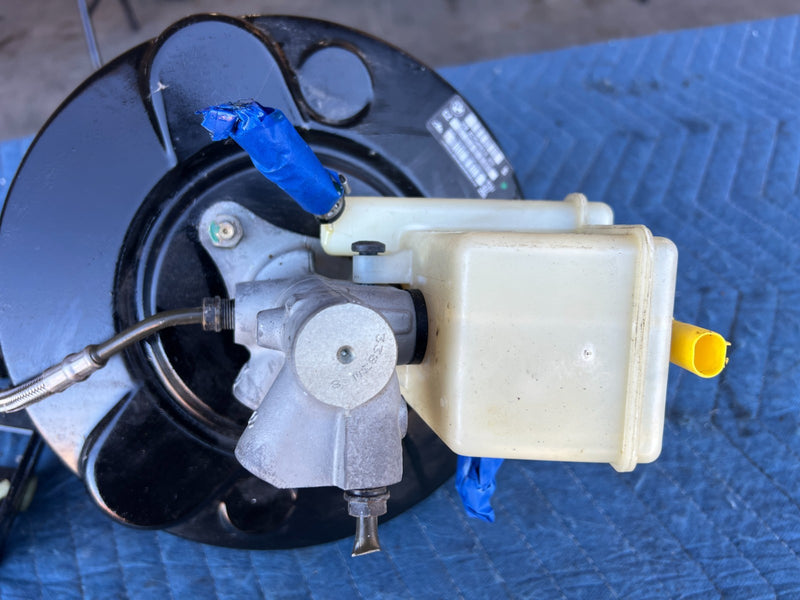 2000-2005 BMW 330xi 325xi E46 Brake Booster & Master Cylinder OEM #4828EM