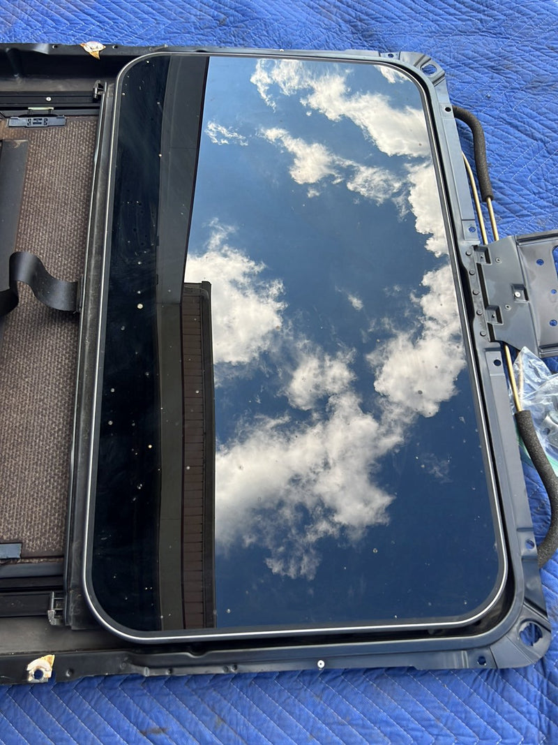 1996-2003 Audi S8 D2 A8 Black Sunroof Assembly w/ Glass 4D0877041 OEM #6429EM