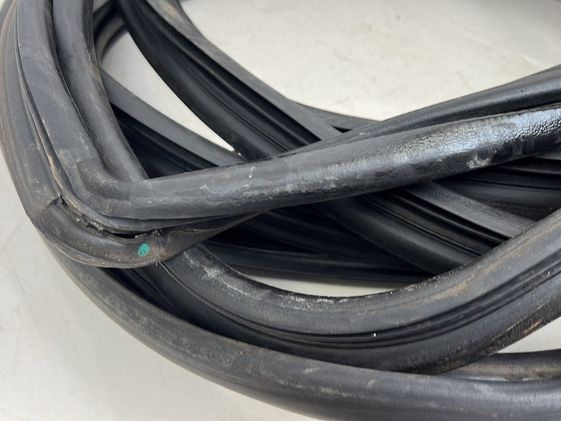 1993-1997 Volvo 850 Door Seal Gasket Weatherstripping Set of 4 OEM