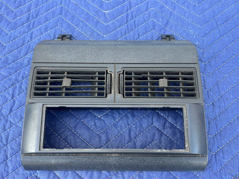 Chevrolet Silverado - Dash Vent PN: 2006REV