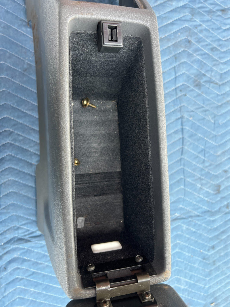 1989-1995 Volvo 740 940 Sedan Center Console Assembly Arm Rest Gray OEM #3709EM