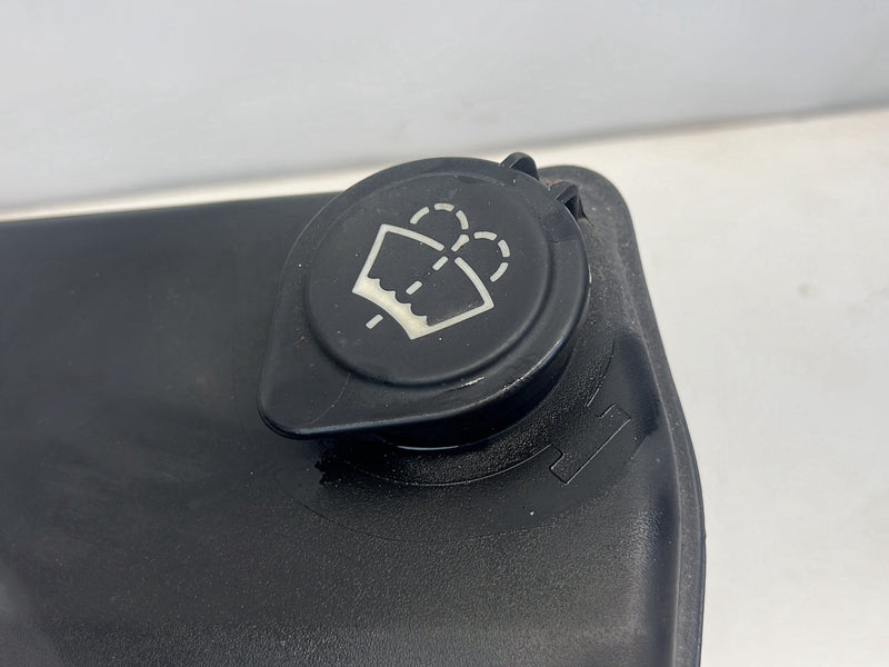 2006 BMW X5 E53 - Windshield Washer Reservoir PN: 61678252738