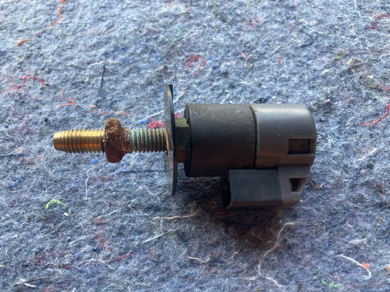 1986-1994 BMW 7 Series E32 Throttle Kick Down Switch E39 E34 1181103ï¿¼ OEM #1170M