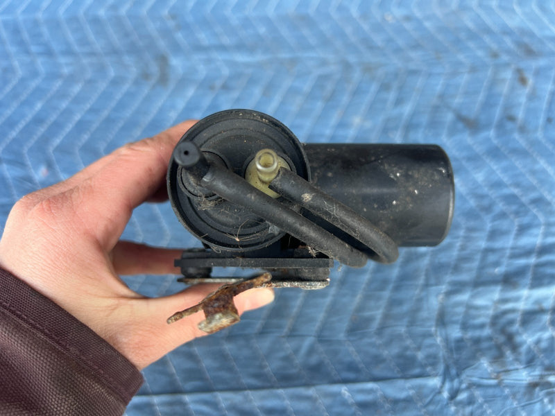 1992-1995 Volvo 940 740 Cruise Control Vacuum Pump 1273226 Hella OEM #3236EM