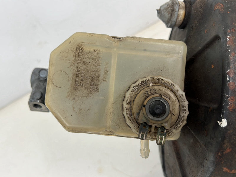 1983-1985 Porsche 944 Brake Booster Master Cylinder w/ Reservoir OEM #5662EM