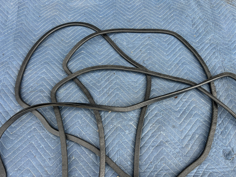 1986-1993 Volvo 240 244 Sedan Door Seal Pinch Seam Trim Set of 4 OEM #4219EM