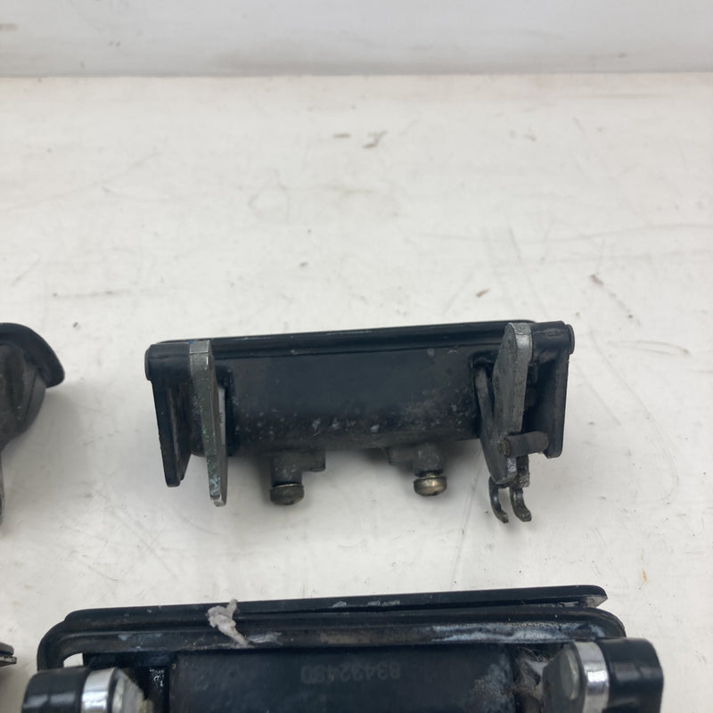1981-1985 Volvo 240 245 Door Handle Exterior 1202430 431 3540 728 829 OEM
